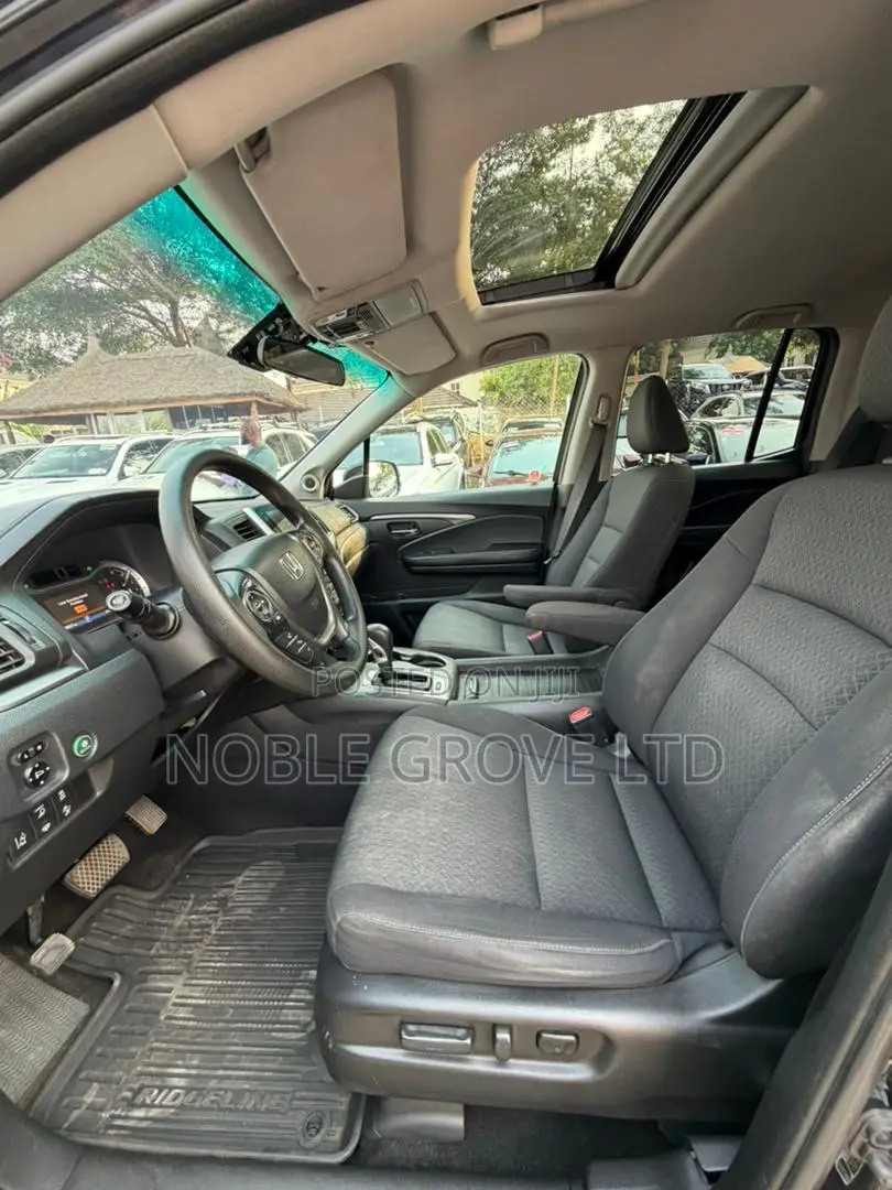 Honda Ridgeline Black Edition AWD Crew Cab 125.2 in. WB 2017 Black