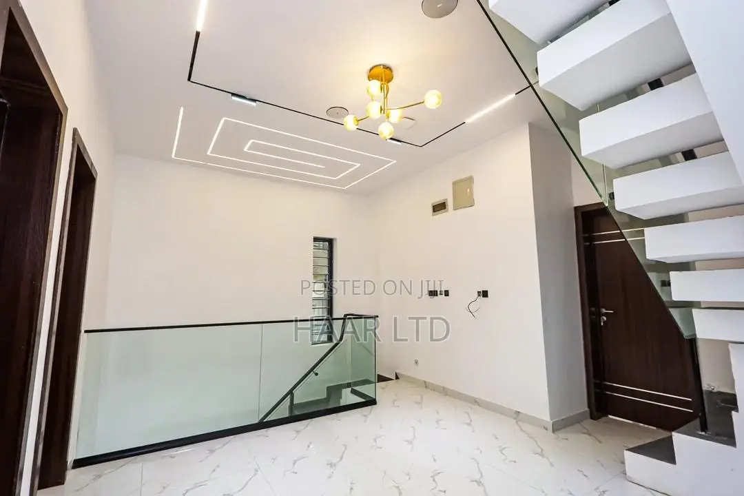 4bdrm Duplex in Osapa london for sale