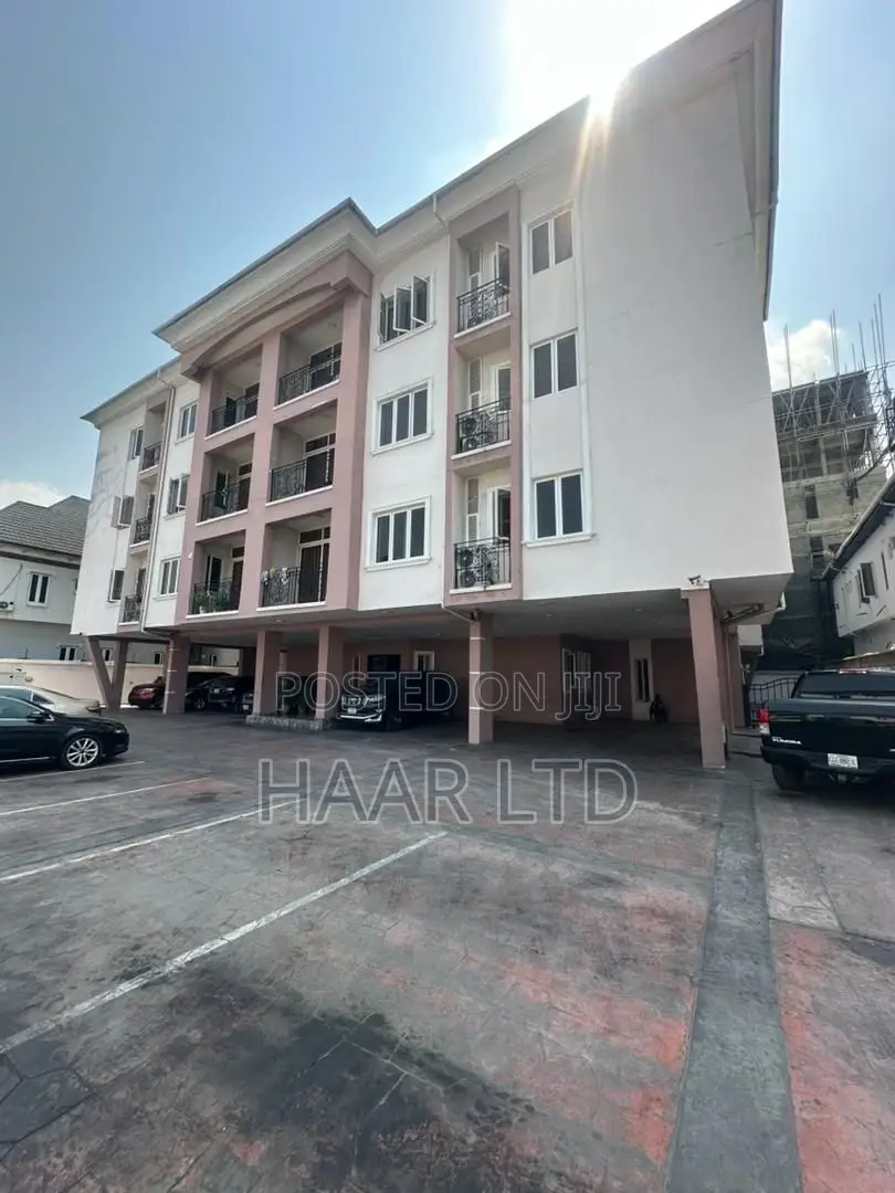 3bdrm Apartment in Chevron for rent