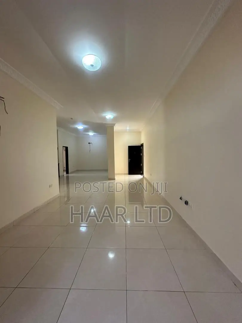 3bdrm Apartment in Chevron for rent