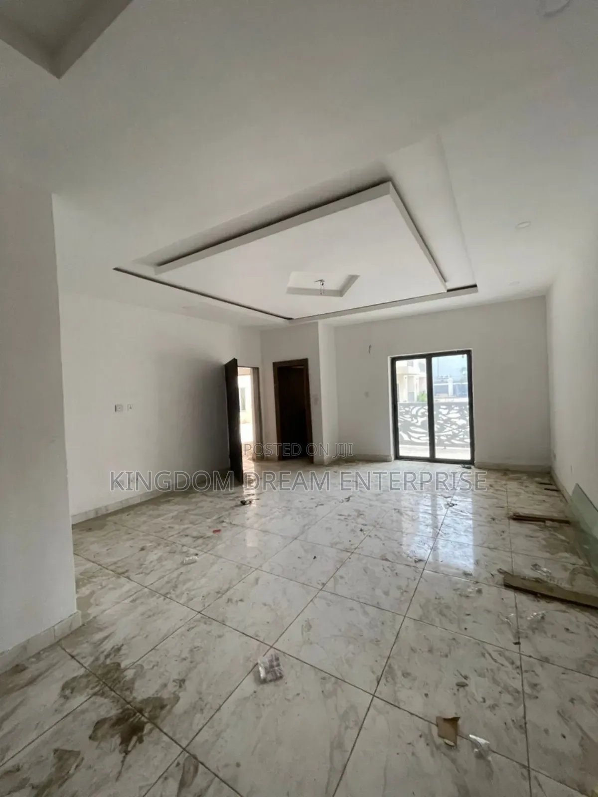3bdrm Apartment in Ikeja Gra for sale