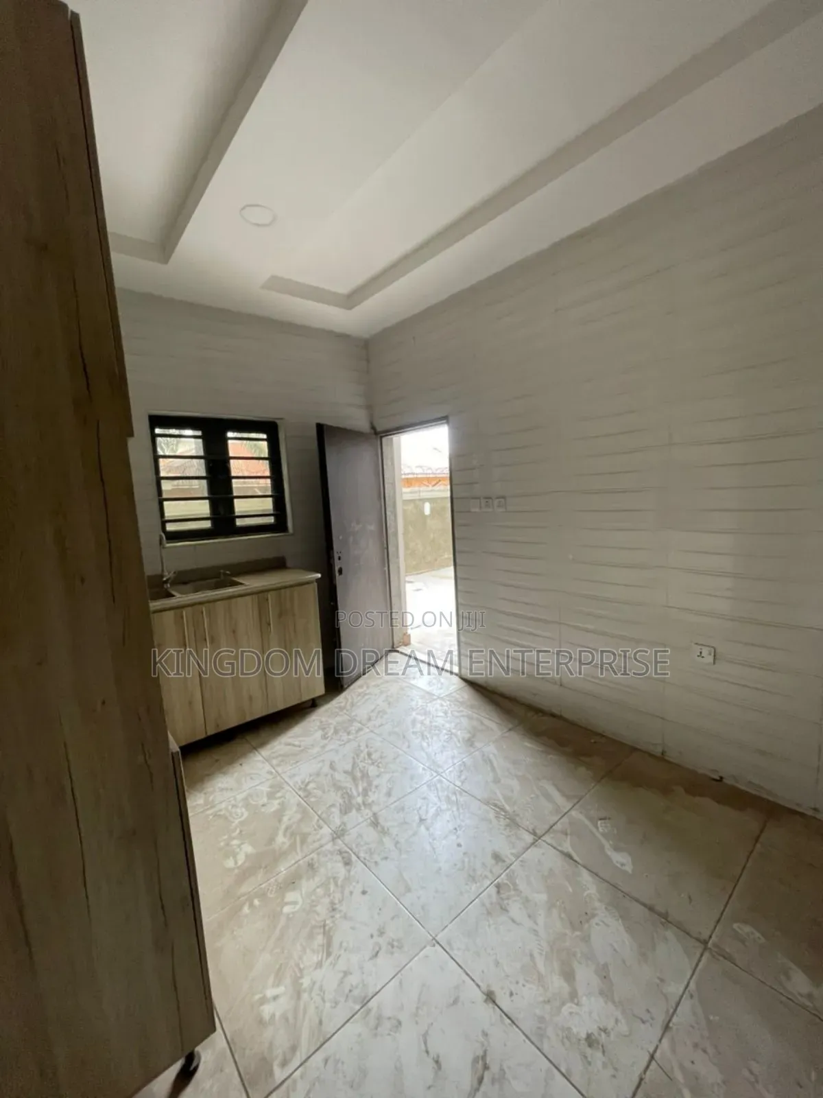 3bdrm Apartment in Ikeja Gra for sale