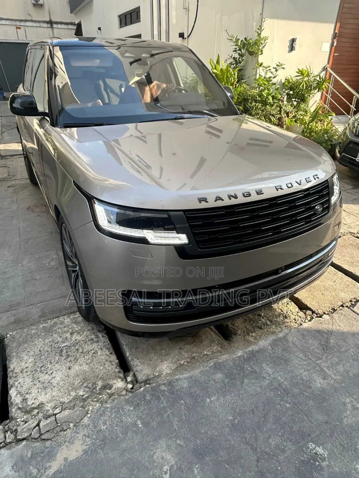 Land Rover Range Rover Vogue 2023 Gray