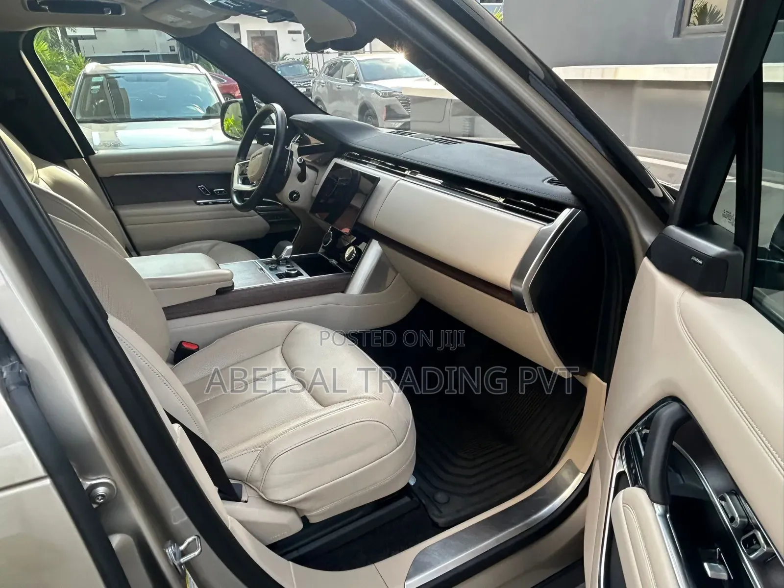 Land Rover Range Rover Vogue 2023 Gray