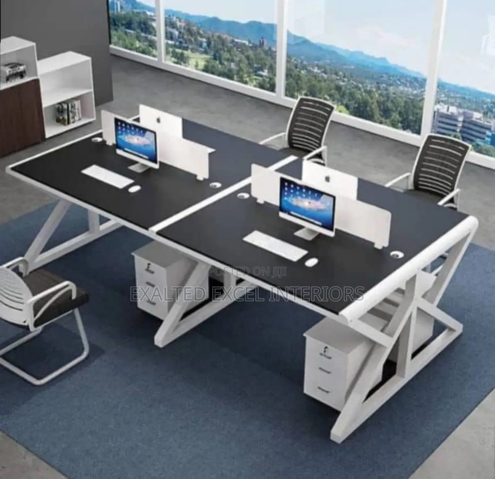 Modern 4-seater Office Workstation Desk