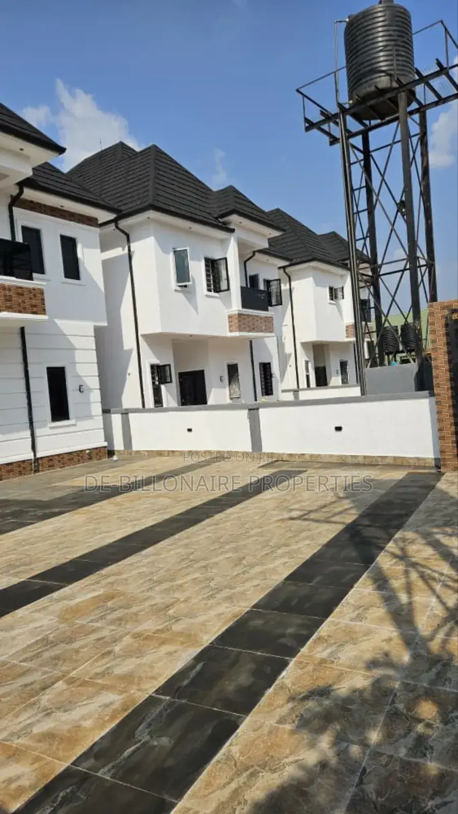 4bdrm Duplex in Owerri for sale