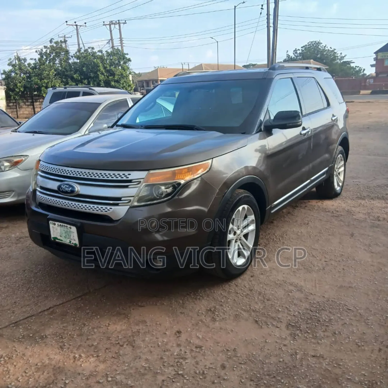 Ford Explorer XLT 4dr SUV AWD (3.5L 6cyl 6A) 2015 Gray