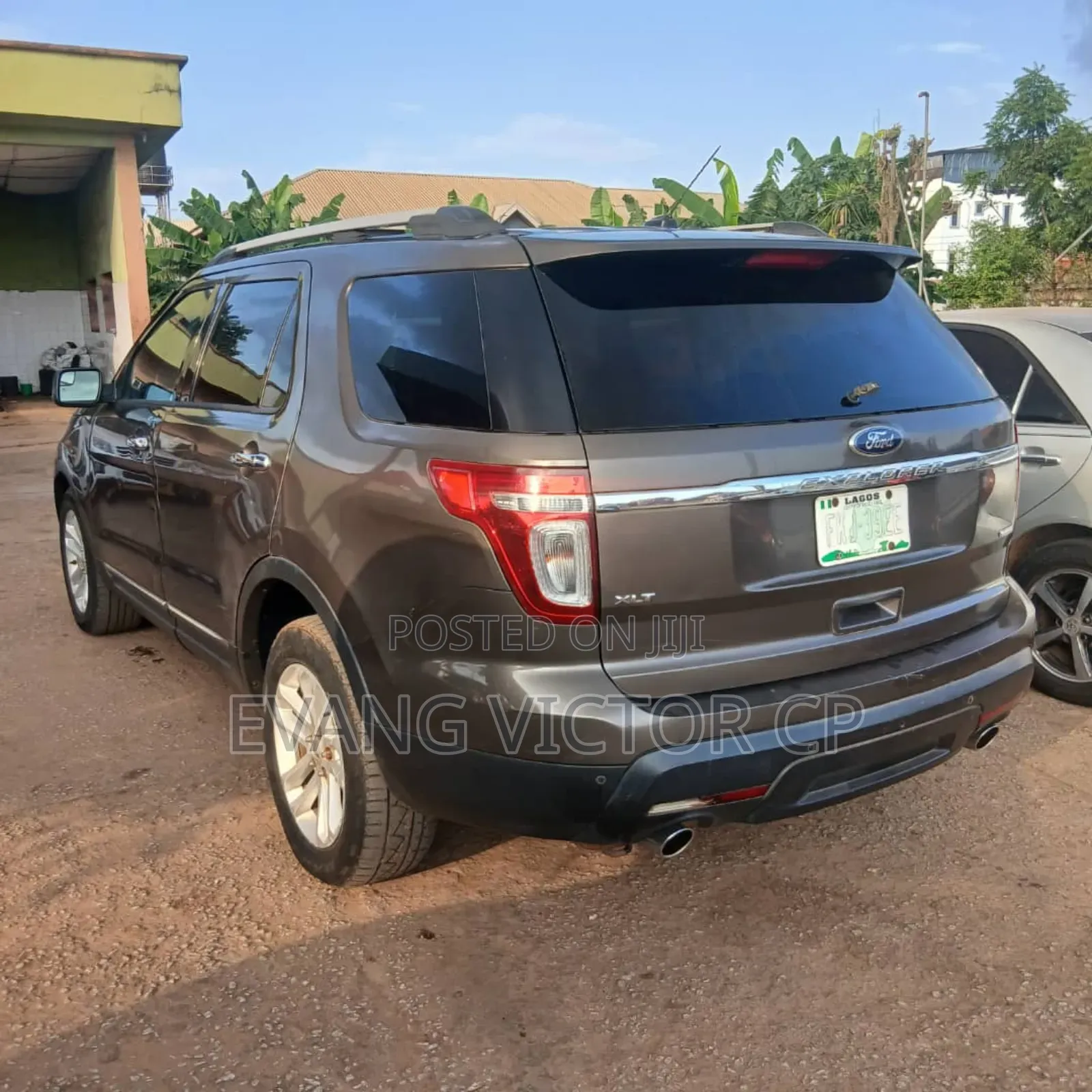 Ford Explorer XLT 4dr SUV AWD (3.5L 6cyl 6A) 2015 Gray