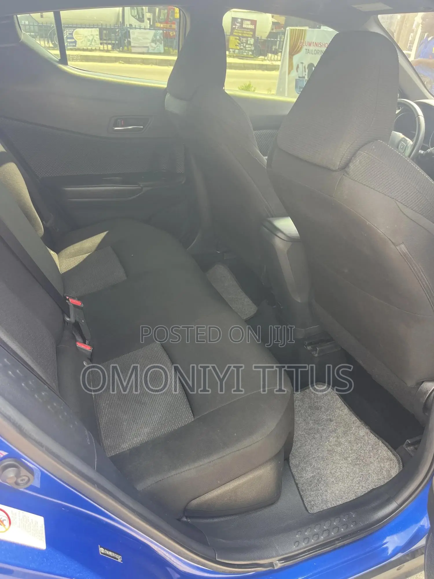 Toyota C-HR XLE FWD 2020 Blue