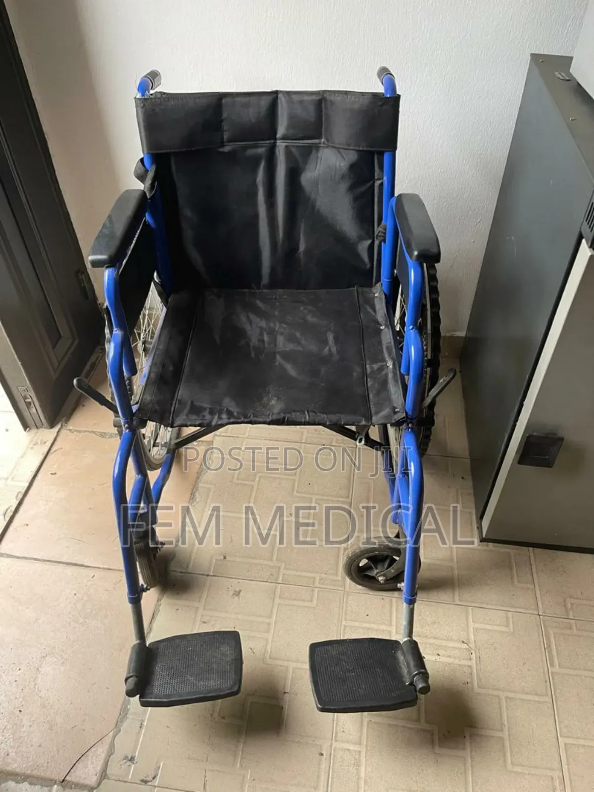 Self Propelled Wheelchair