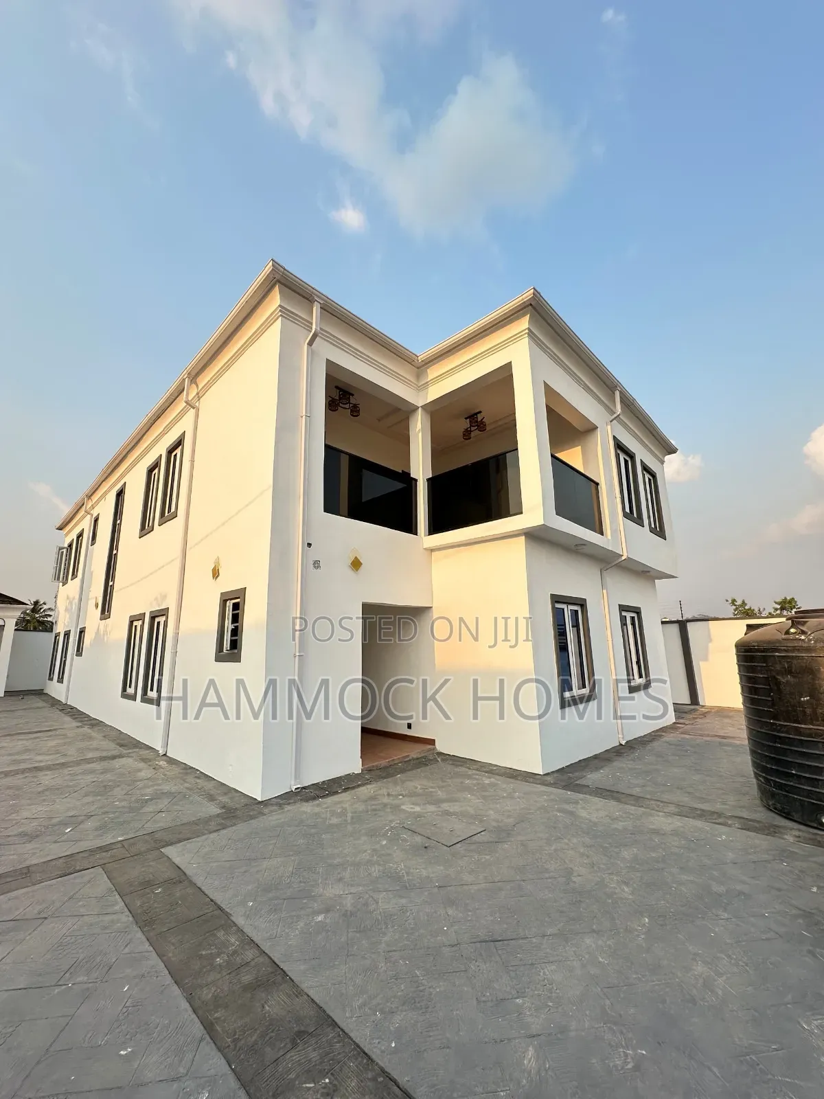 4bdrm Duplex in Dss Quarters, Jericho for sale