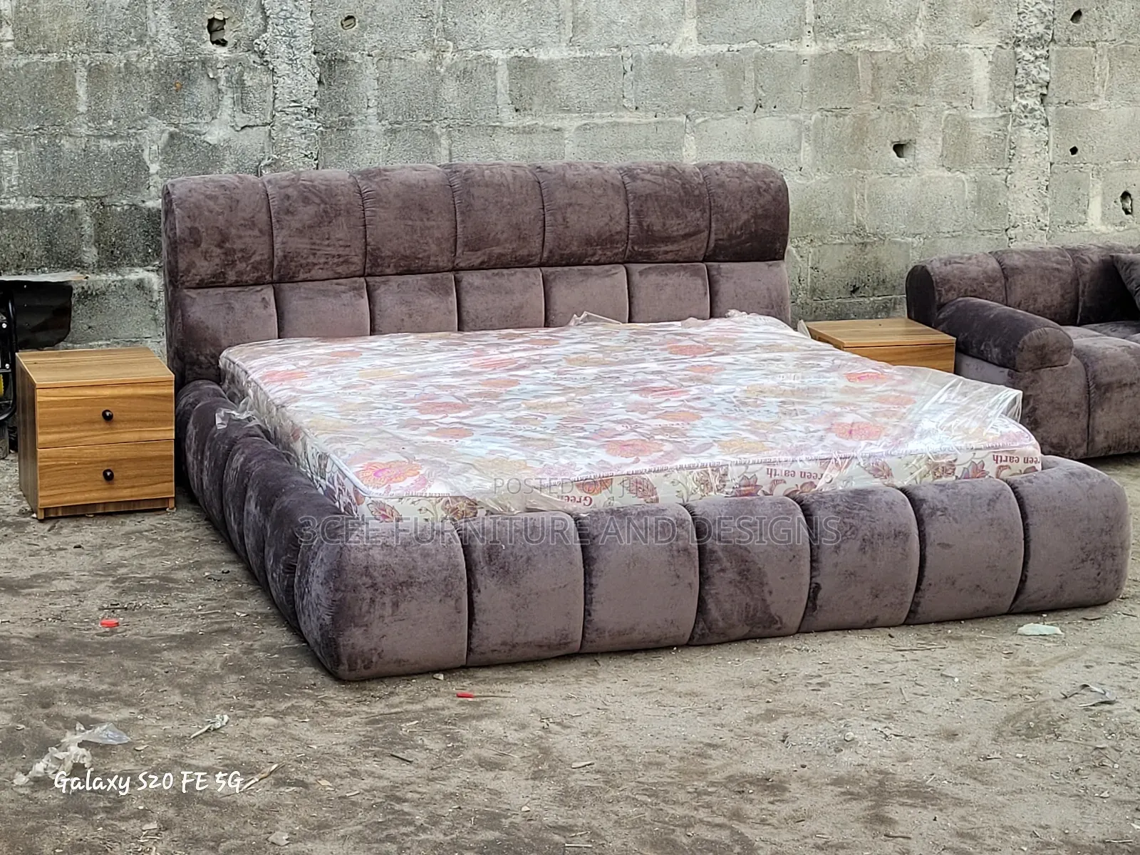 Brown Towel Bedframe
