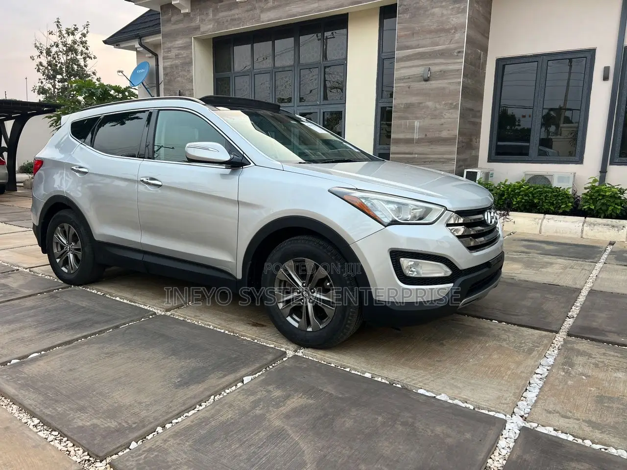 Hyundai Santa Fe 2015 Gray