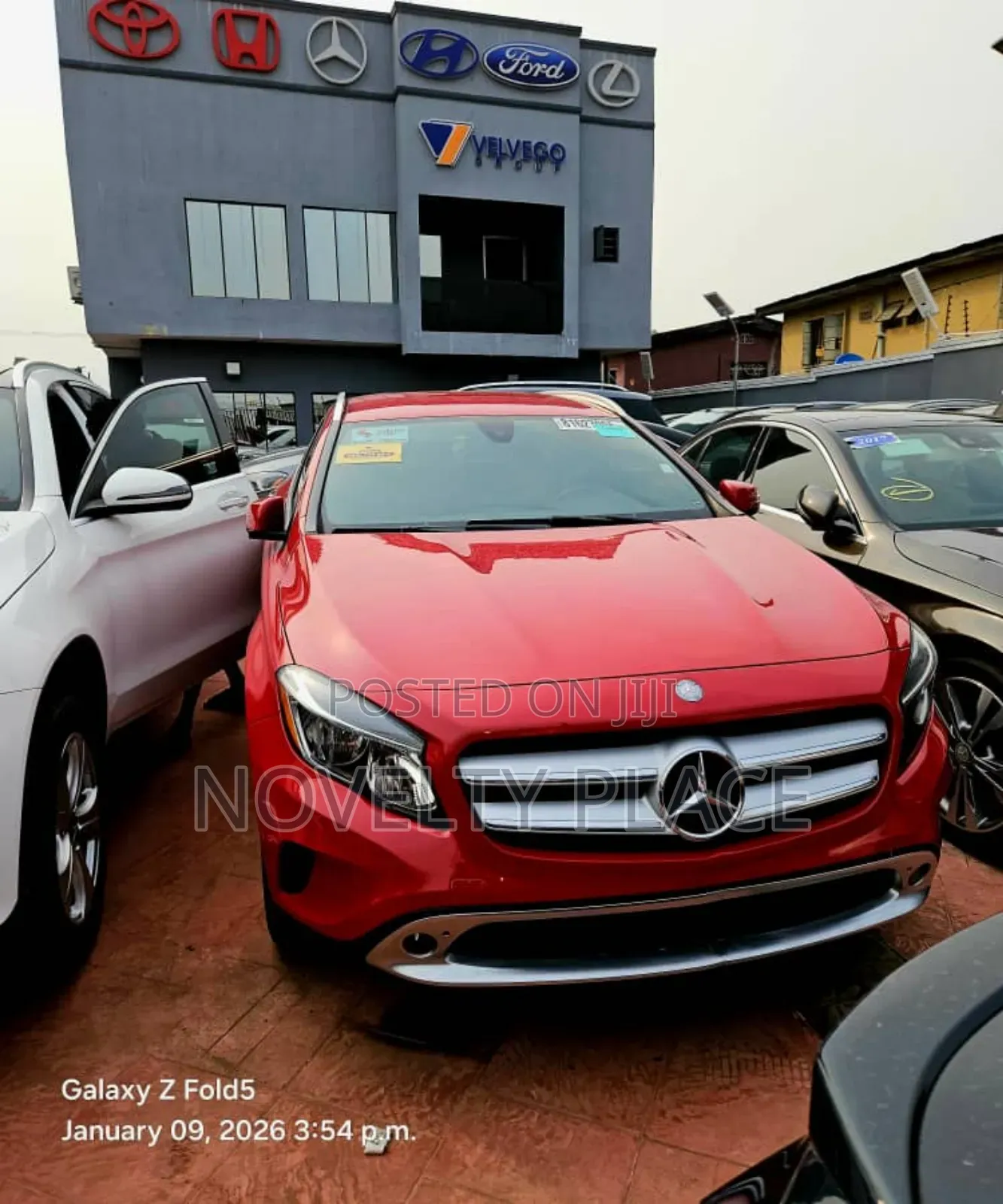 Mercedes-Benz GLA 250 2017 Red