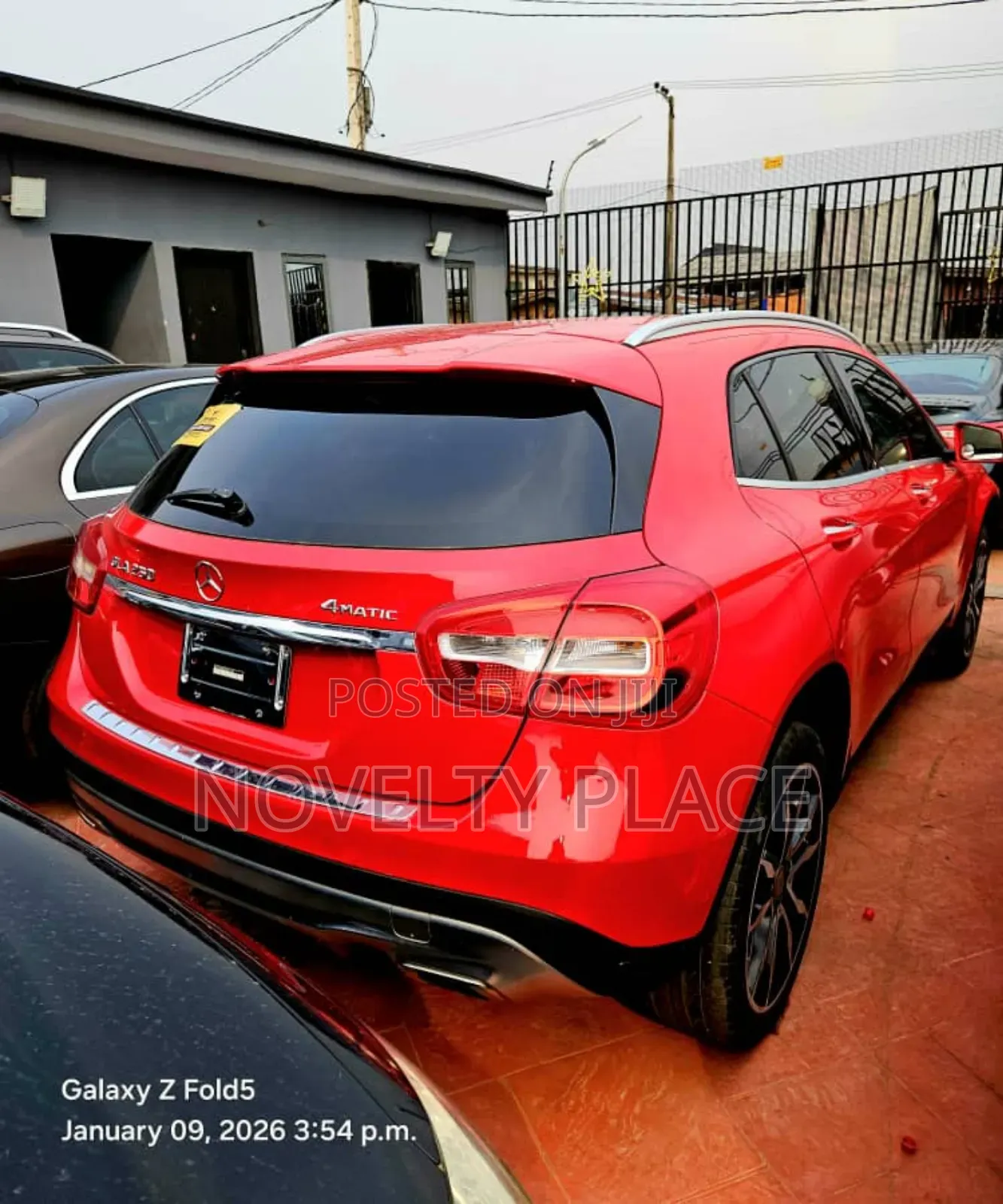 Mercedes-Benz GLA 250 2017 Red