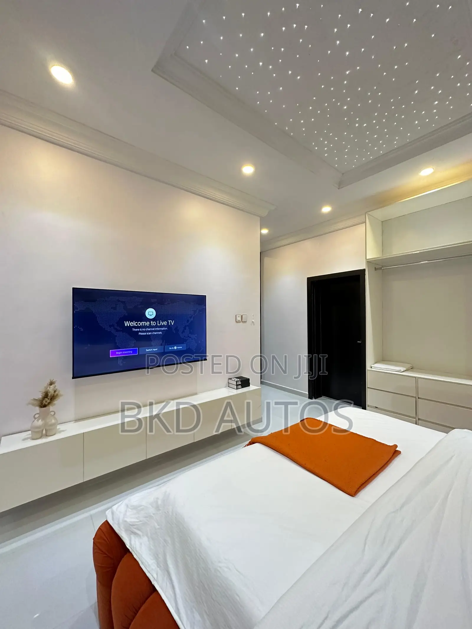 Studio Apartment in Osapa London