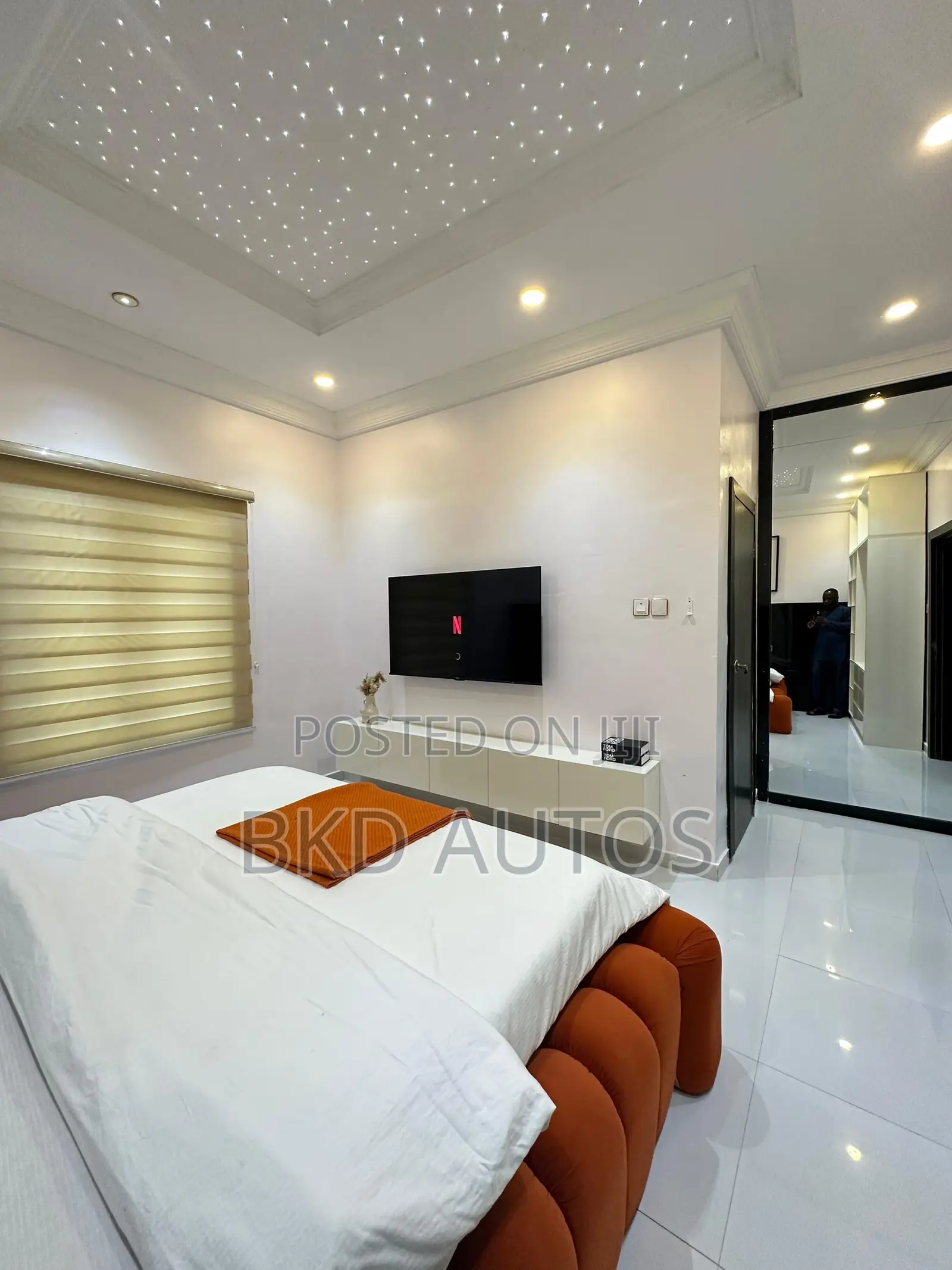 Studio Apartment in Osapa London
