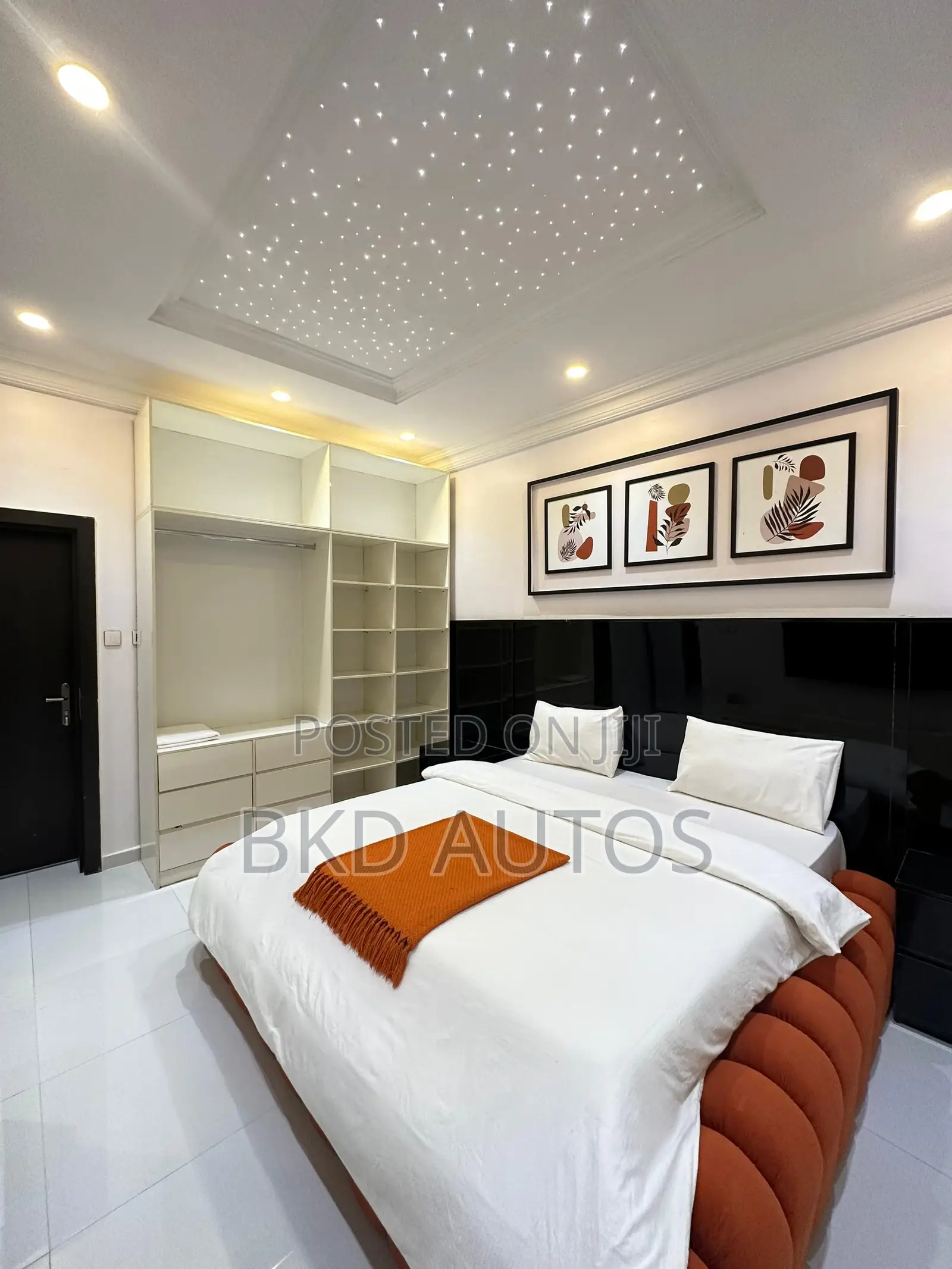 Studio Apartment in Osapa London