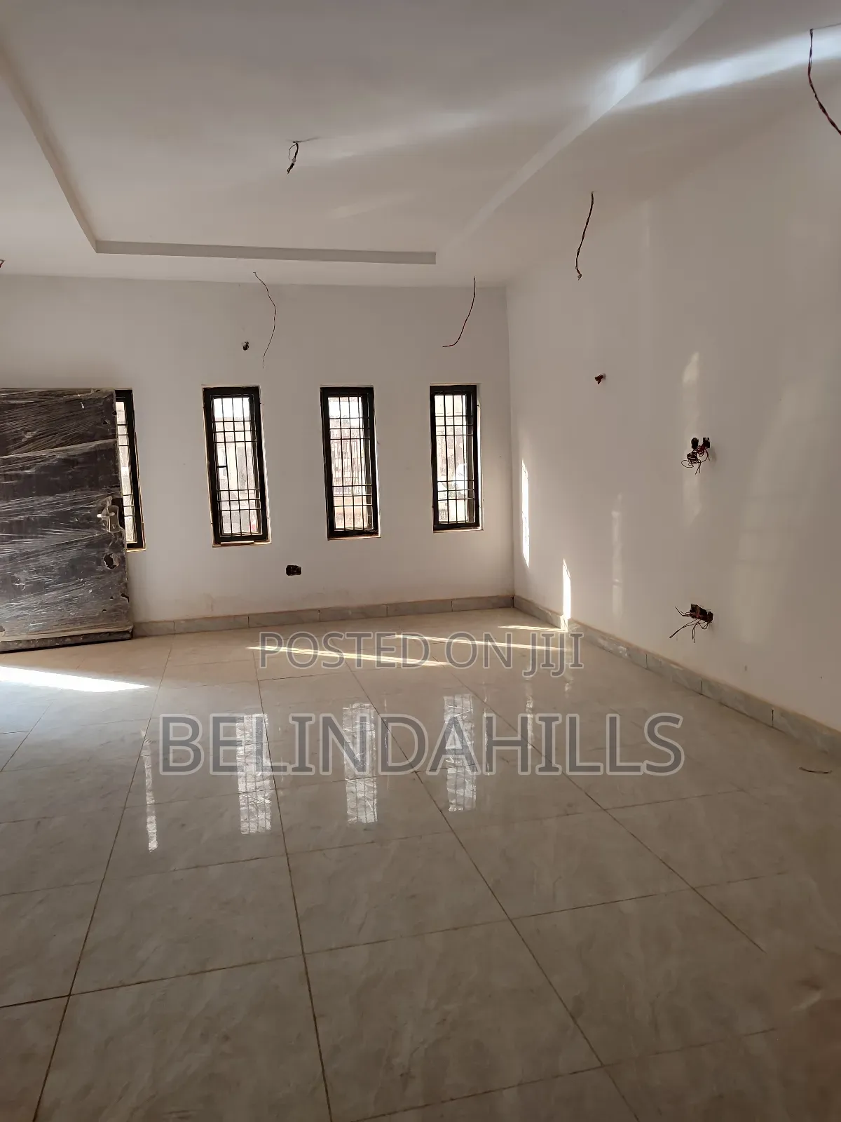 4bdrm Townhouse/Terrace in Idu for sale