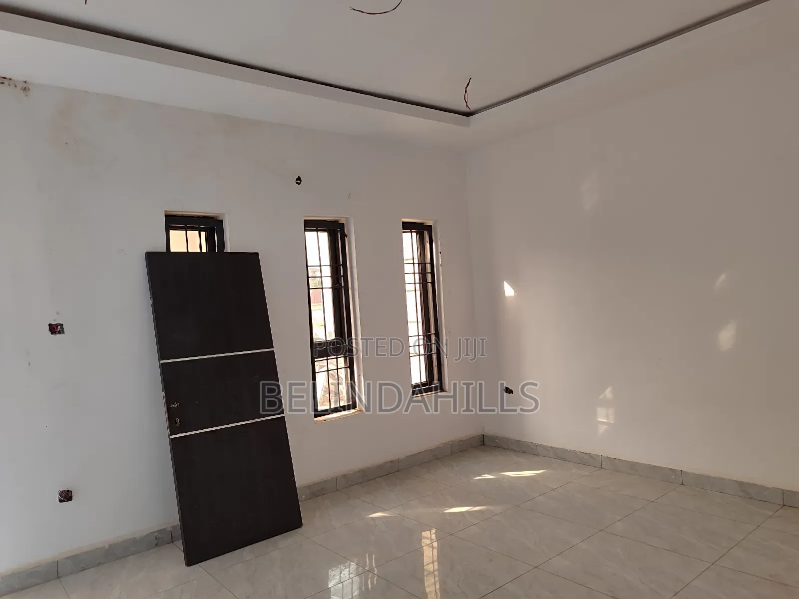 4bdrm Townhouse/Terrace in Idu for sale