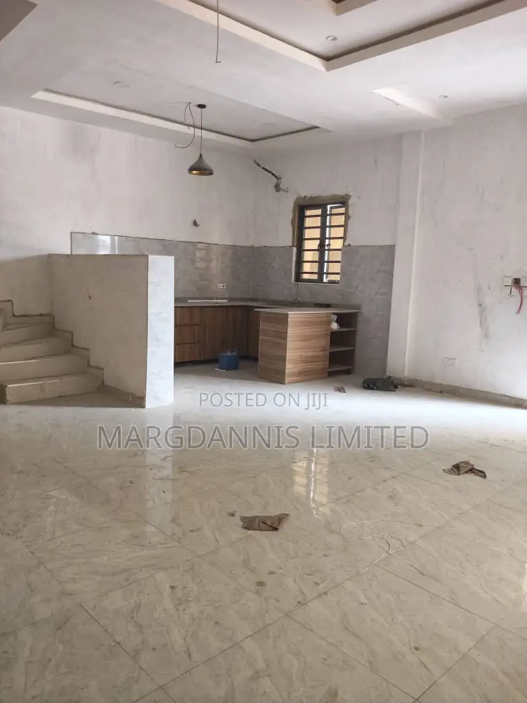 Furnished 3bdrm Duplex in Ibeshe for sale
