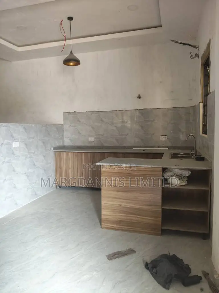 Furnished 3bdrm Duplex in Ibeshe for sale