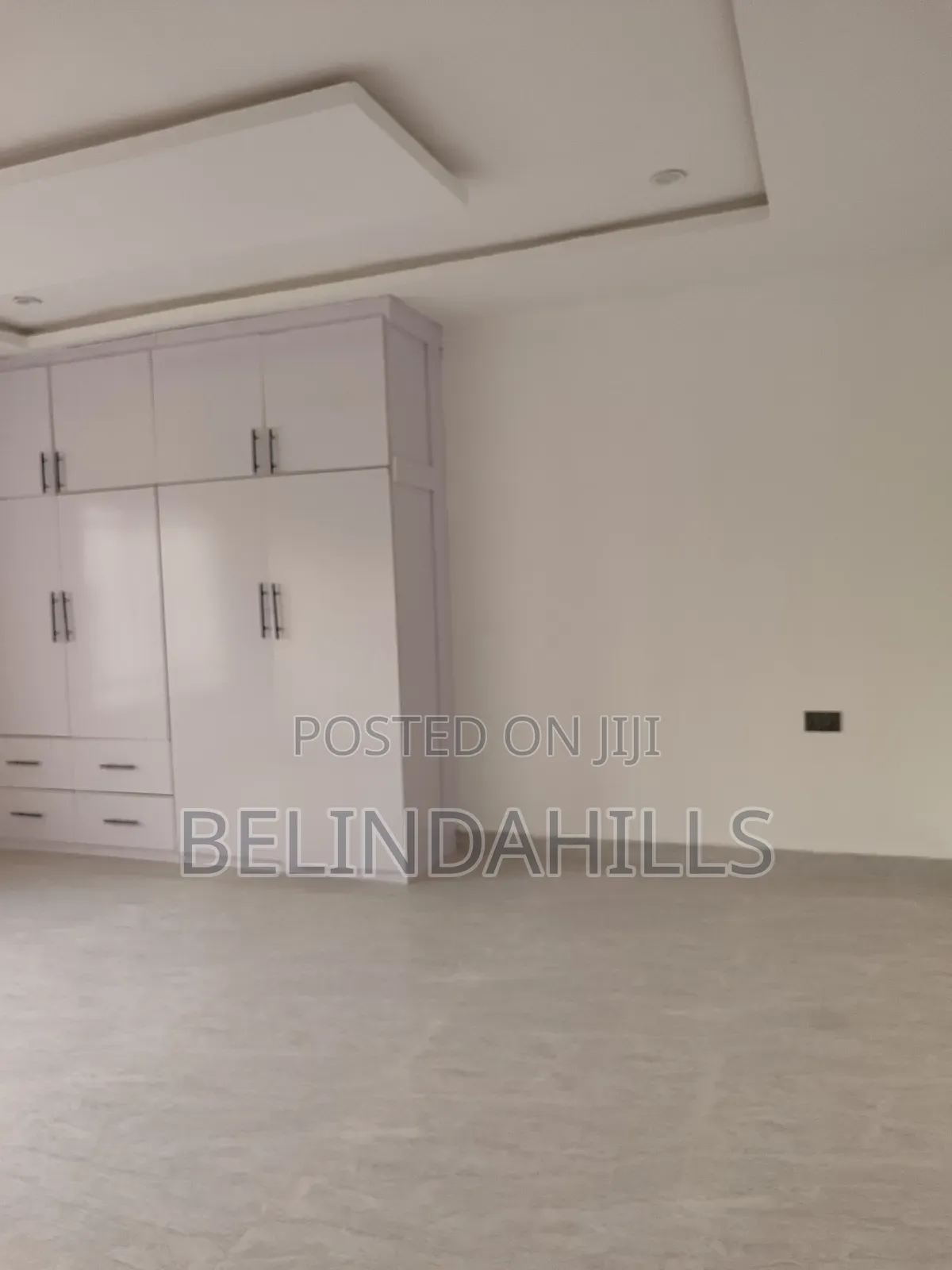 3bdrm Block of Flats in Katampe (Main) for sale