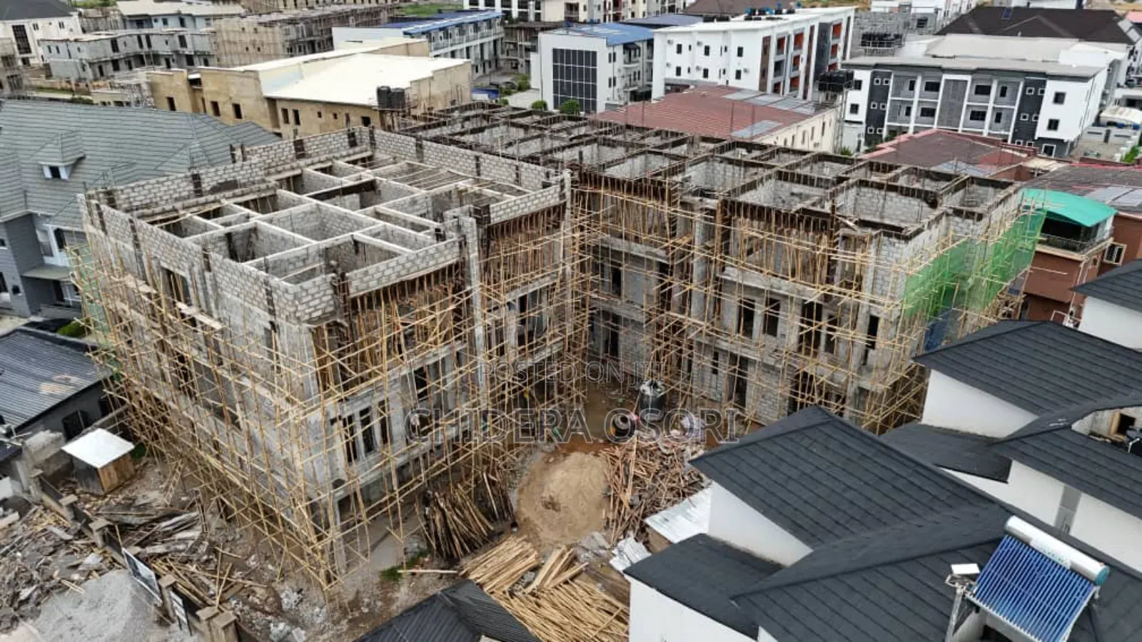 5bdrm Duplex in Jahi for sale