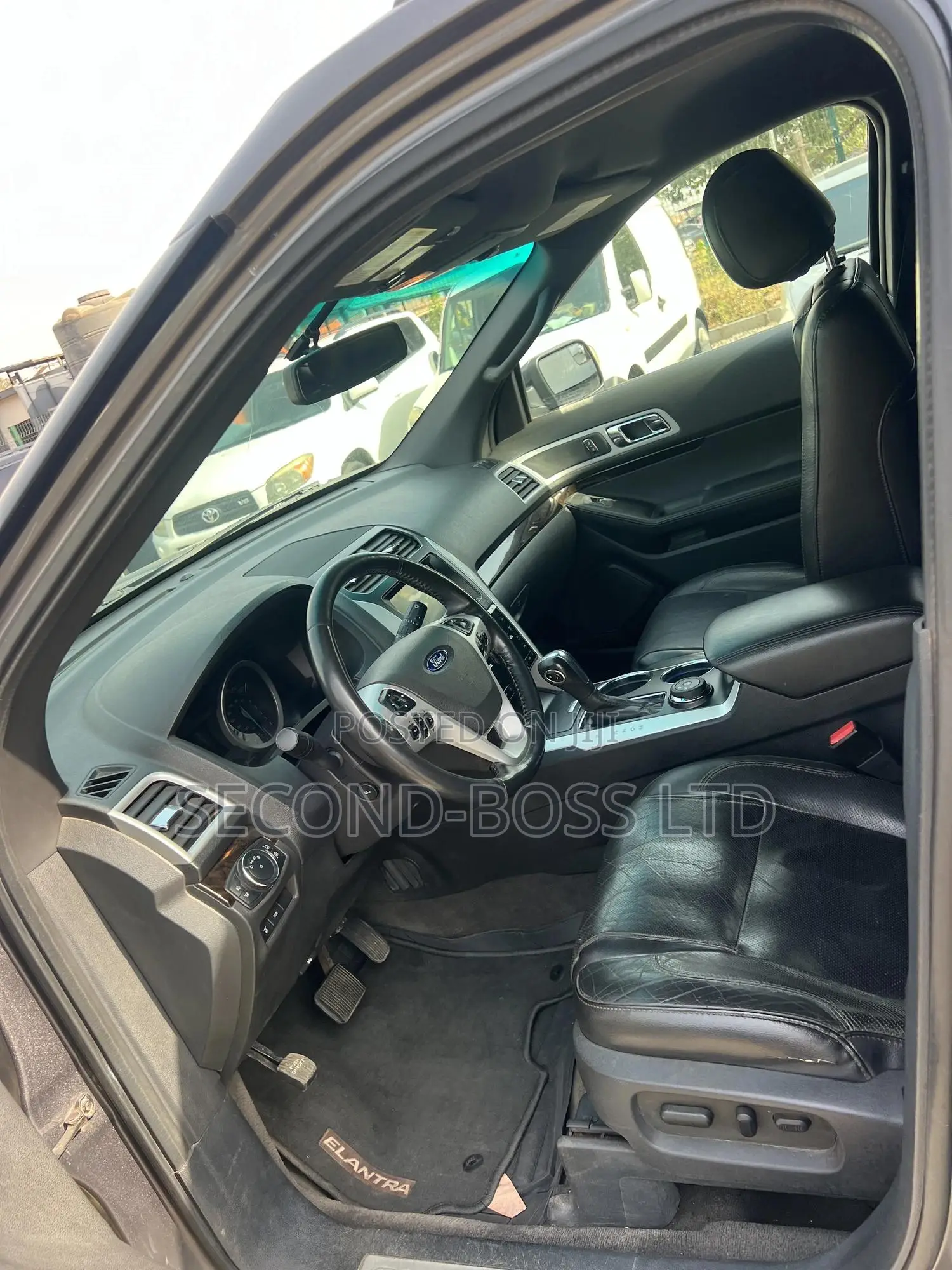 Ford Explorer Limited 4dr 4x4 (3.5L 6cyl 6A) 2012 Gray