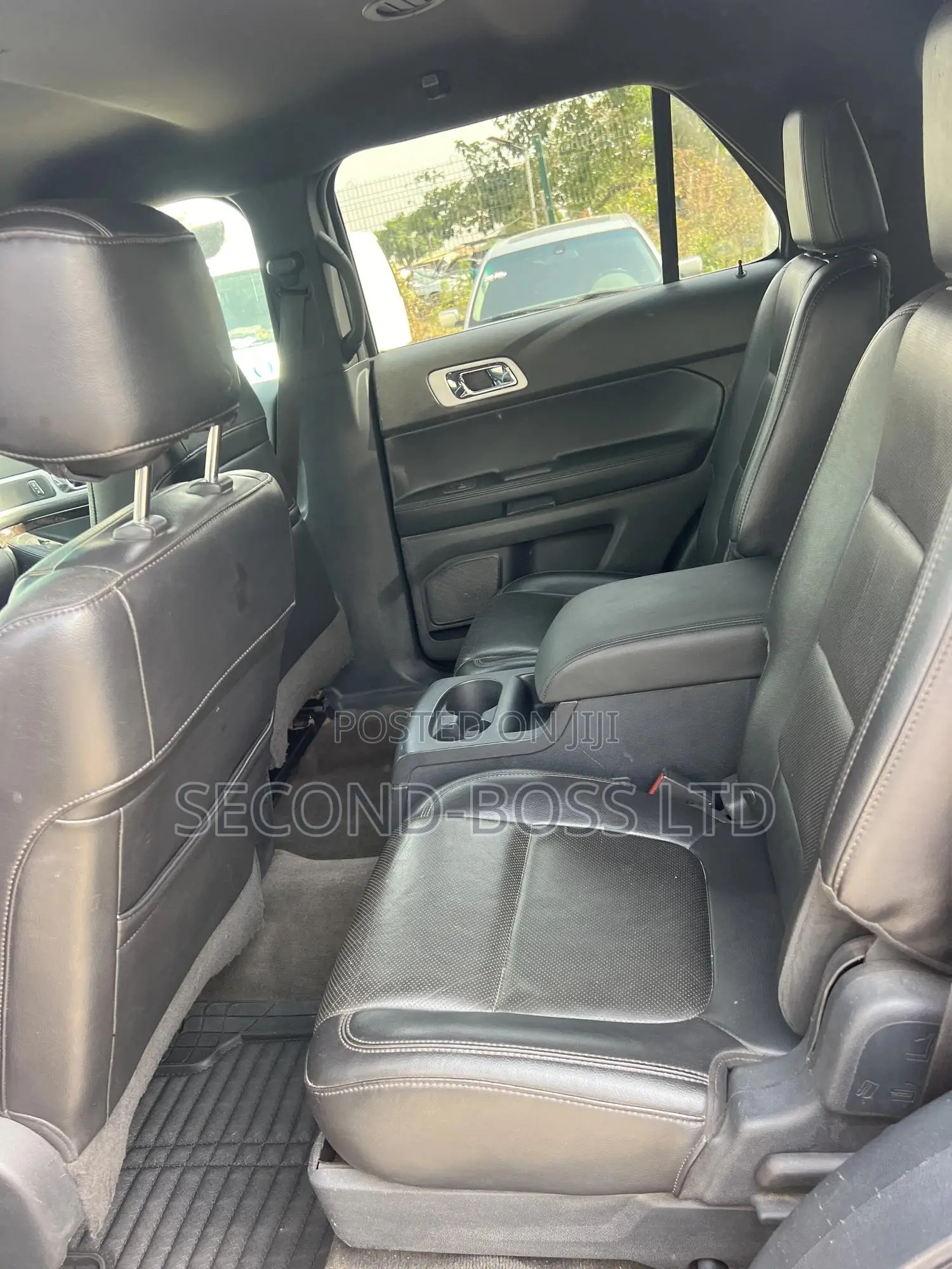 Ford Explorer Limited 4dr 4x4 (3.5L 6cyl 6A) 2012 Gray