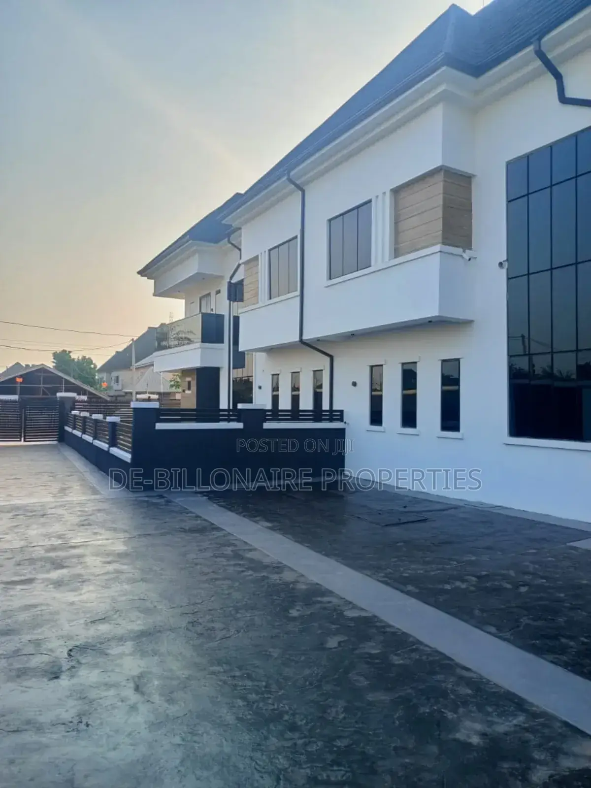 4bdrm Duplex in Owerri for sale