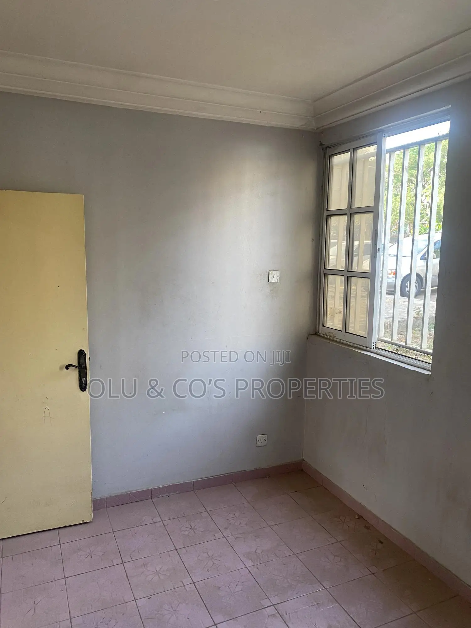 2bdrm Block of Flats in Wuse Zone 5 for sale