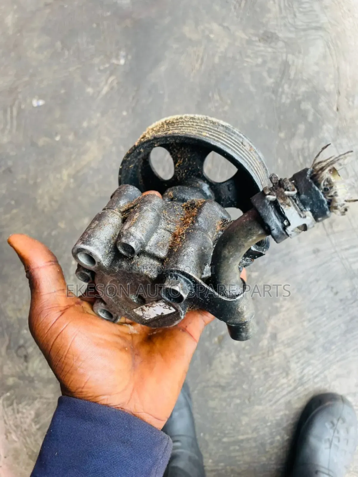 Tokunbo Power Steering Pump for Corolla 2zr 4plug Engine 2008 2009