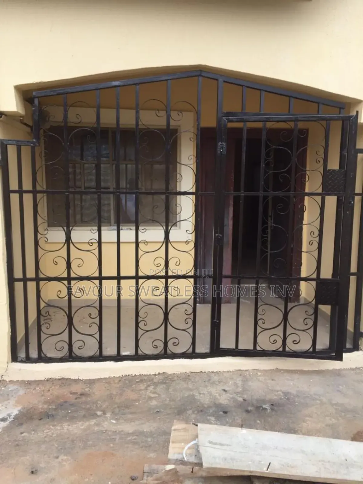 2bdrm Block of Flats in Magboro, Obafemi-Owode for sale