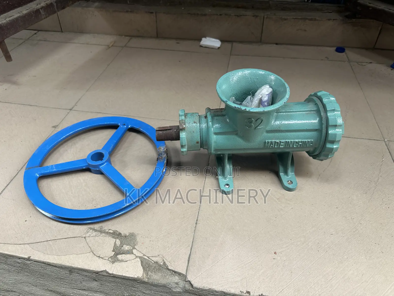 Maunally /Motorized Feeds Pelletizer Machine