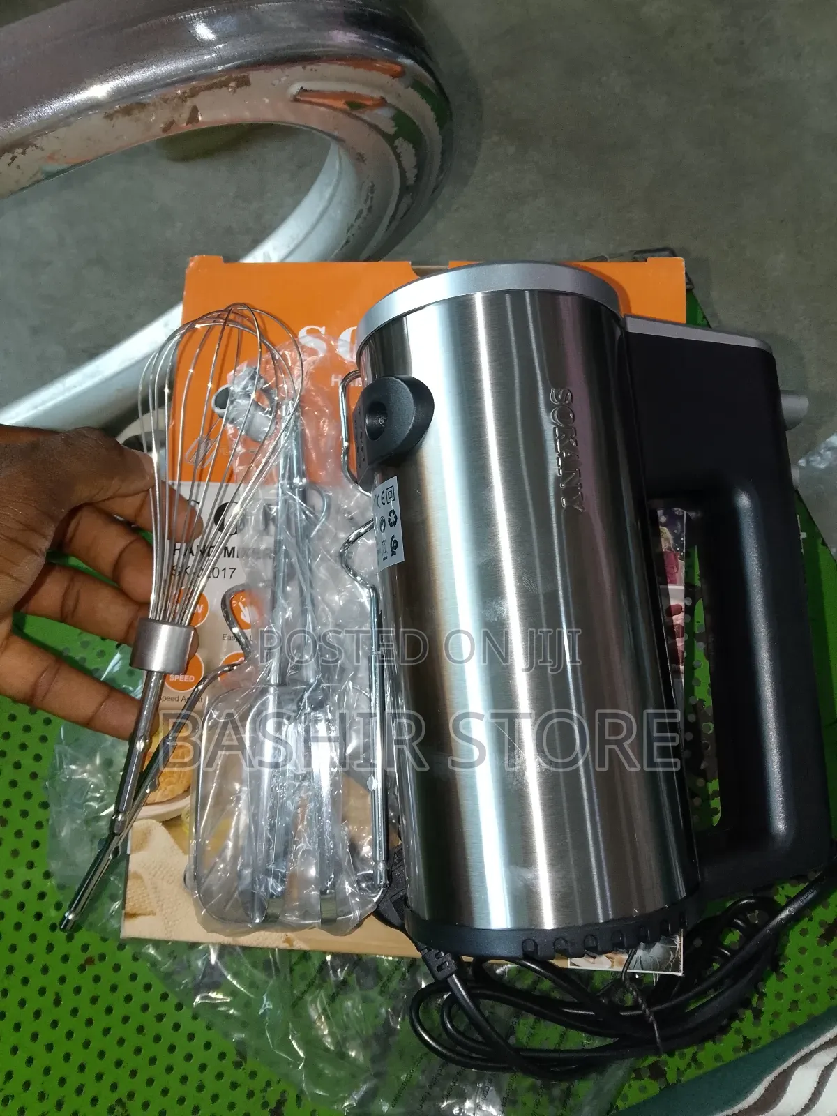 Sokany Sk-02017 3-in-1 Hand Mixer/Blender.