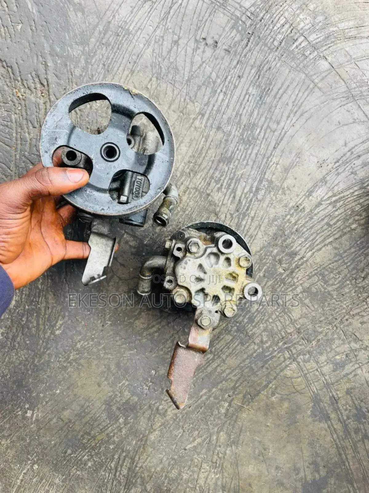 Tokunbo Power Steering Pump for Corolla and Matrix 1zz 4plug Engine