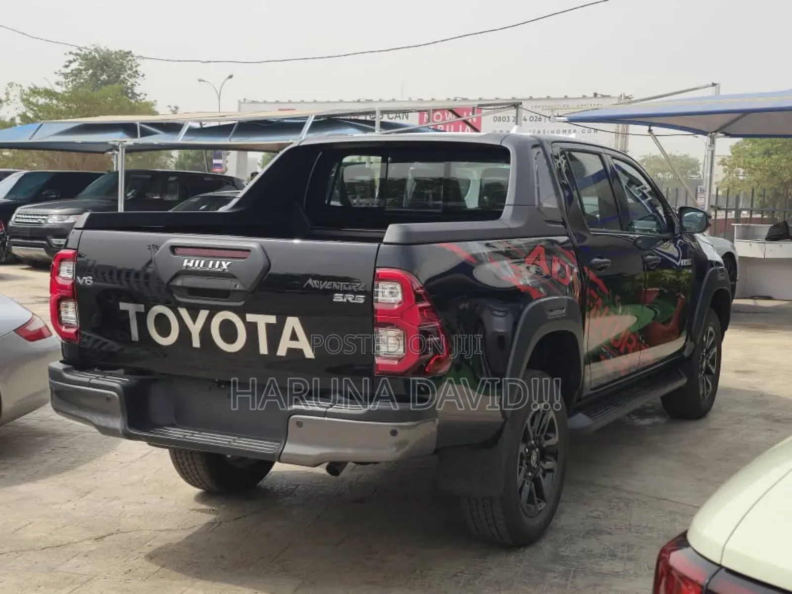 New Toyota Hilux 2025 Black