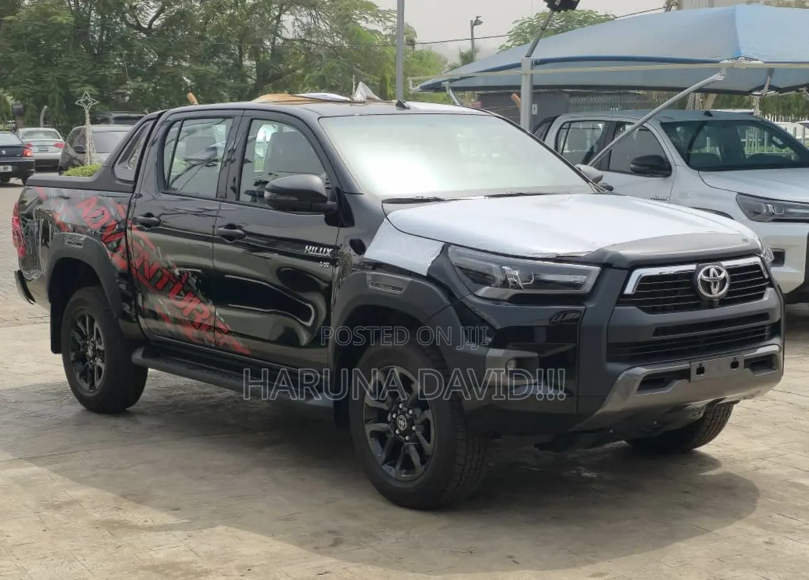 New Toyota Hilux 2025 Black