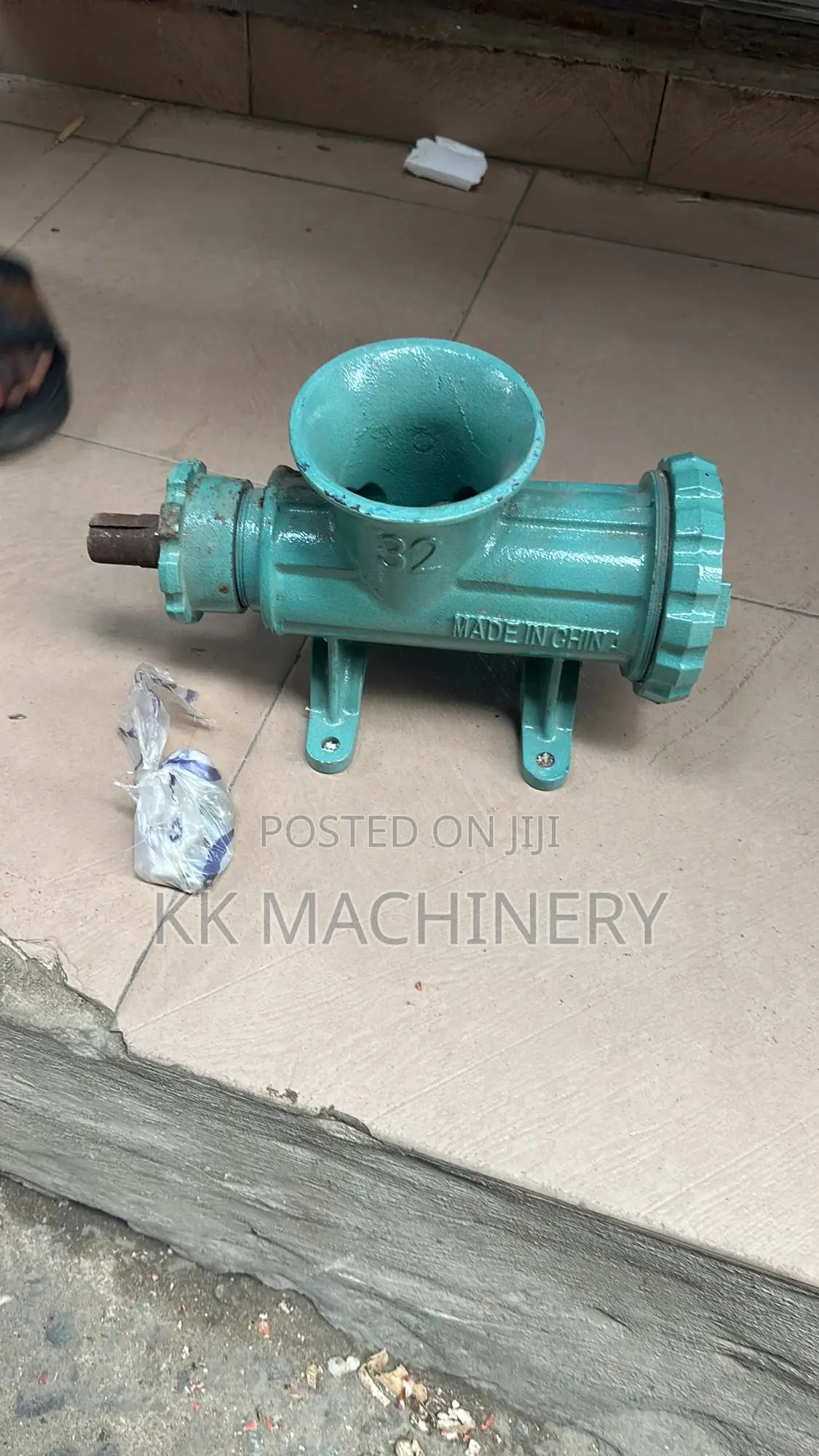 Maunally /Motorized Feeds Pelletizer Machine