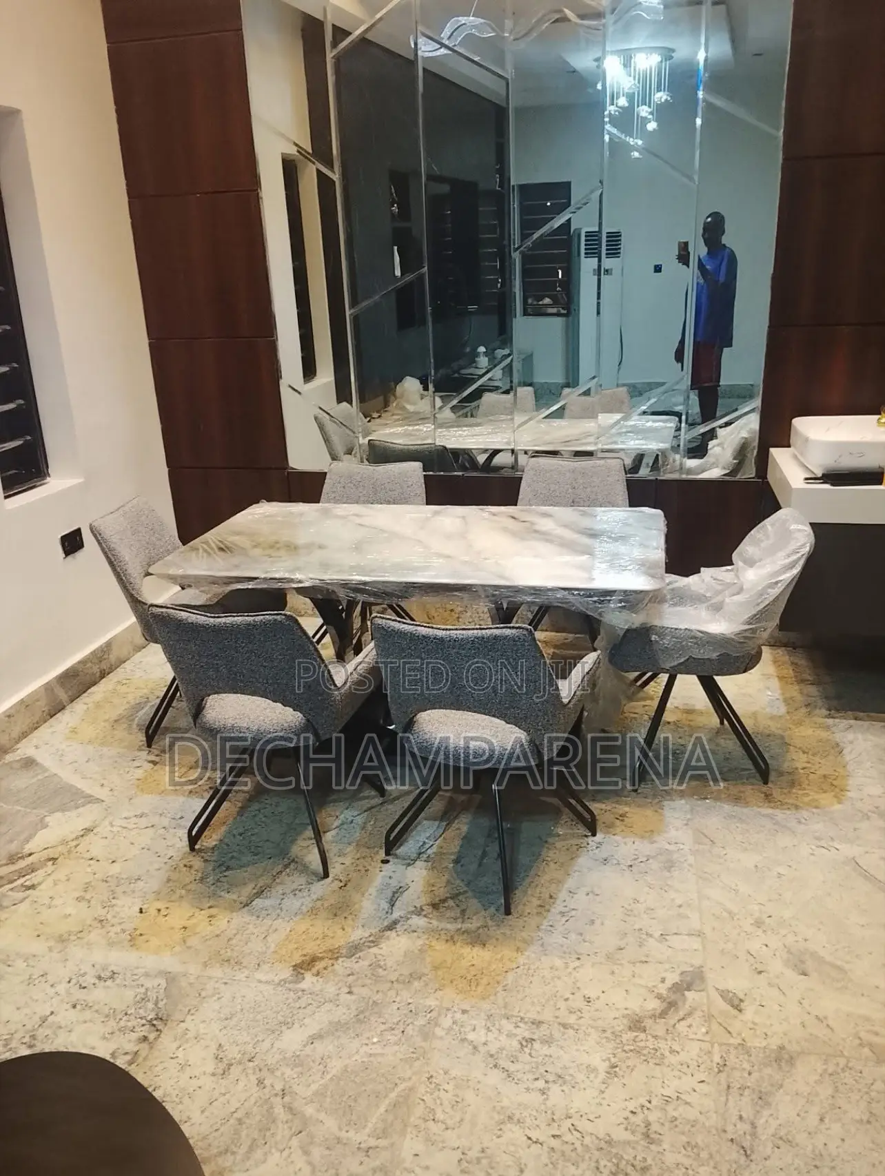 Experience Luxury Dining Table Goal