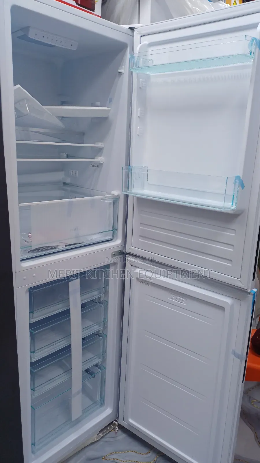 Candy 252luters Fridge and Freezer