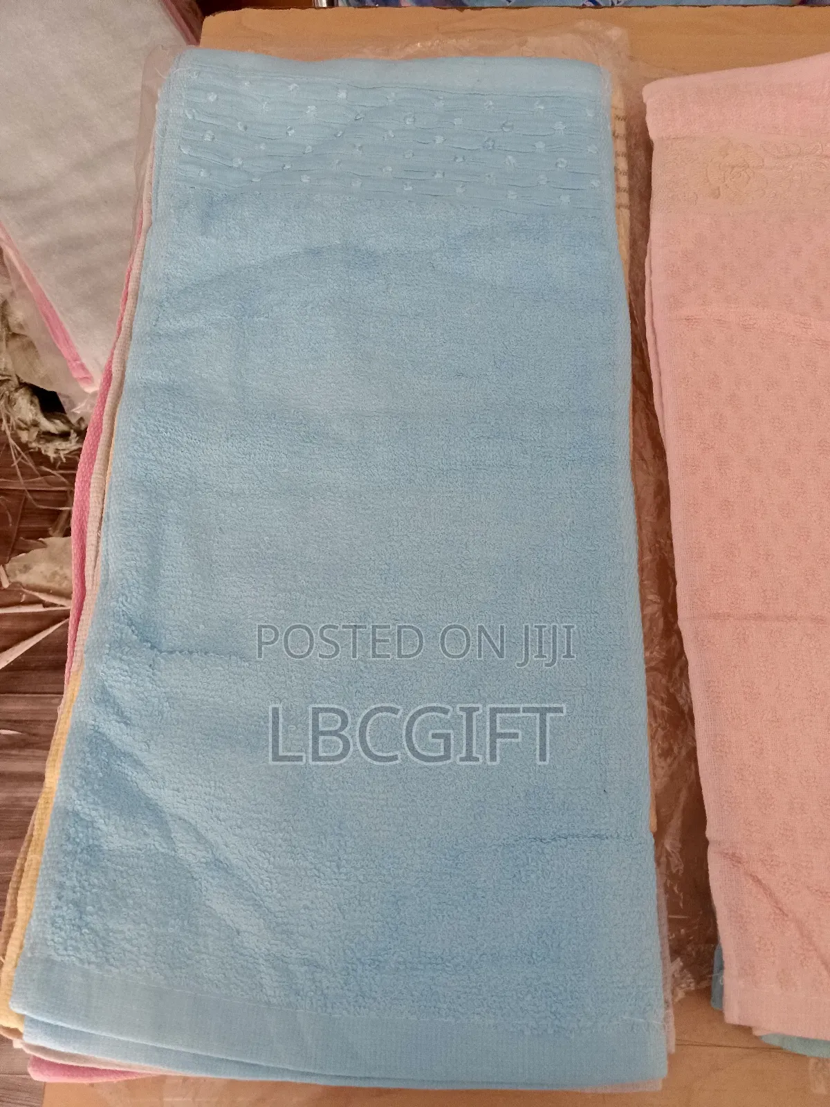 Souvenir Towel in Different Colours (Wholesales Only
