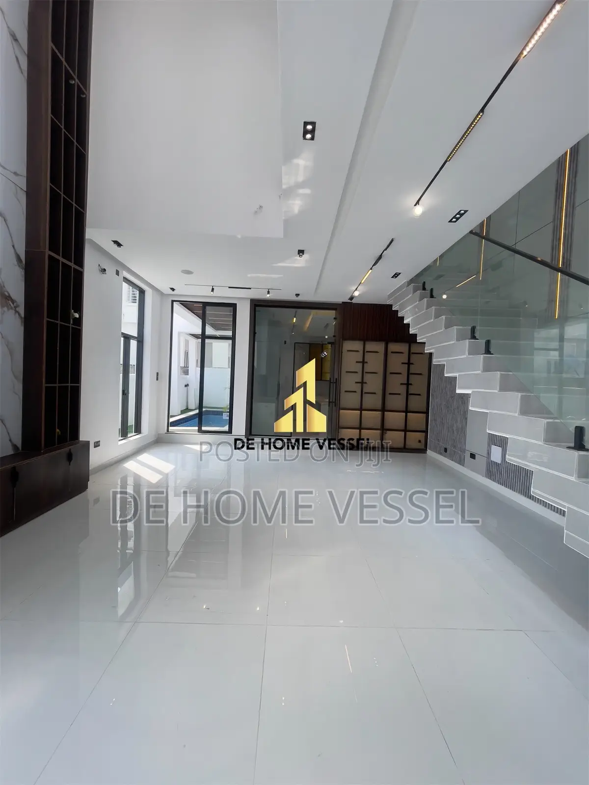 5bdrm Duplex in Lekki for sale