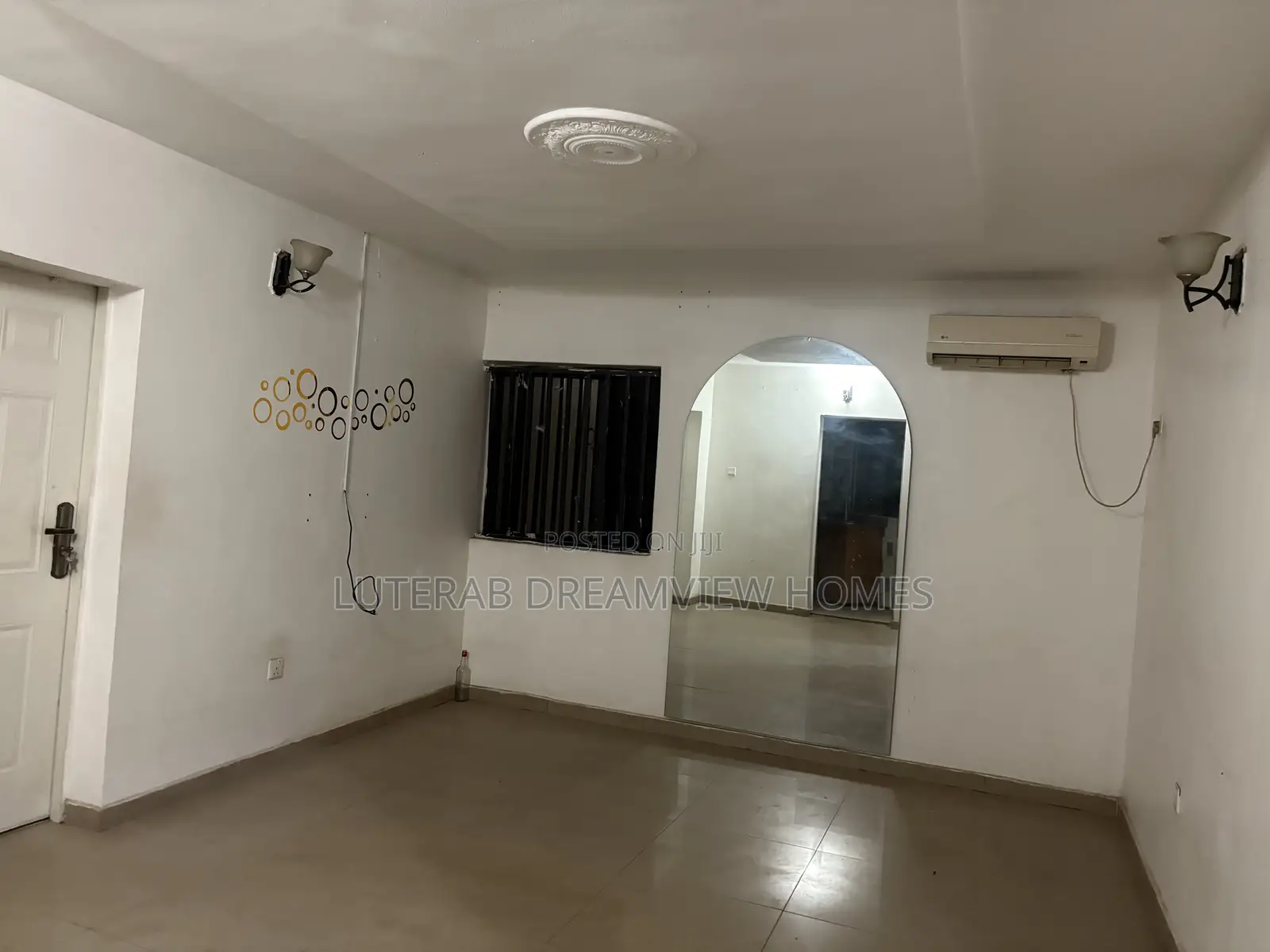 1bdrm Block of Flats in Wuse 2 for rent