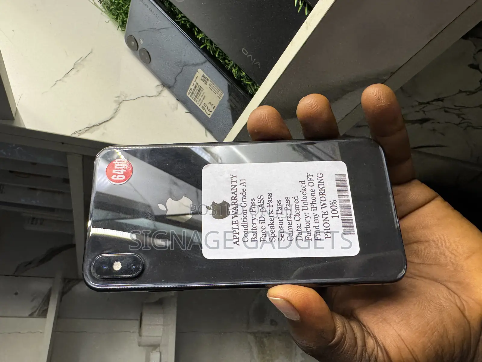 Apple iPhone XS Max 64 GB Gold