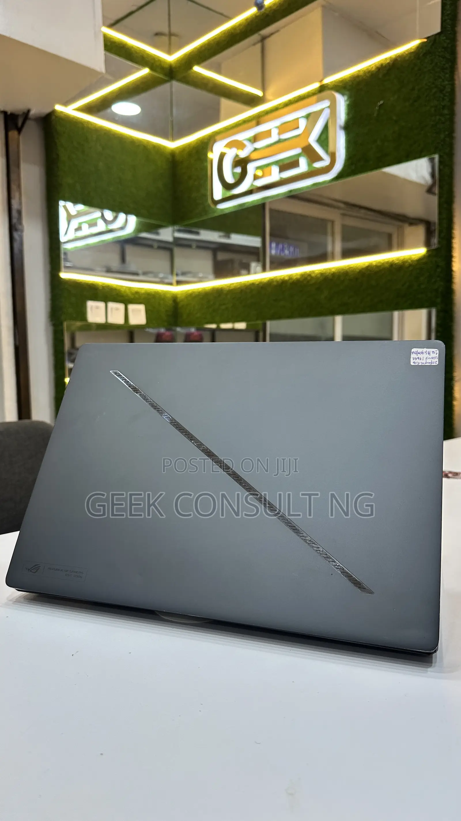 Laptop Asus ROG Zephyrus G16 16GB Intel Core Ultra 9 SSD 1T