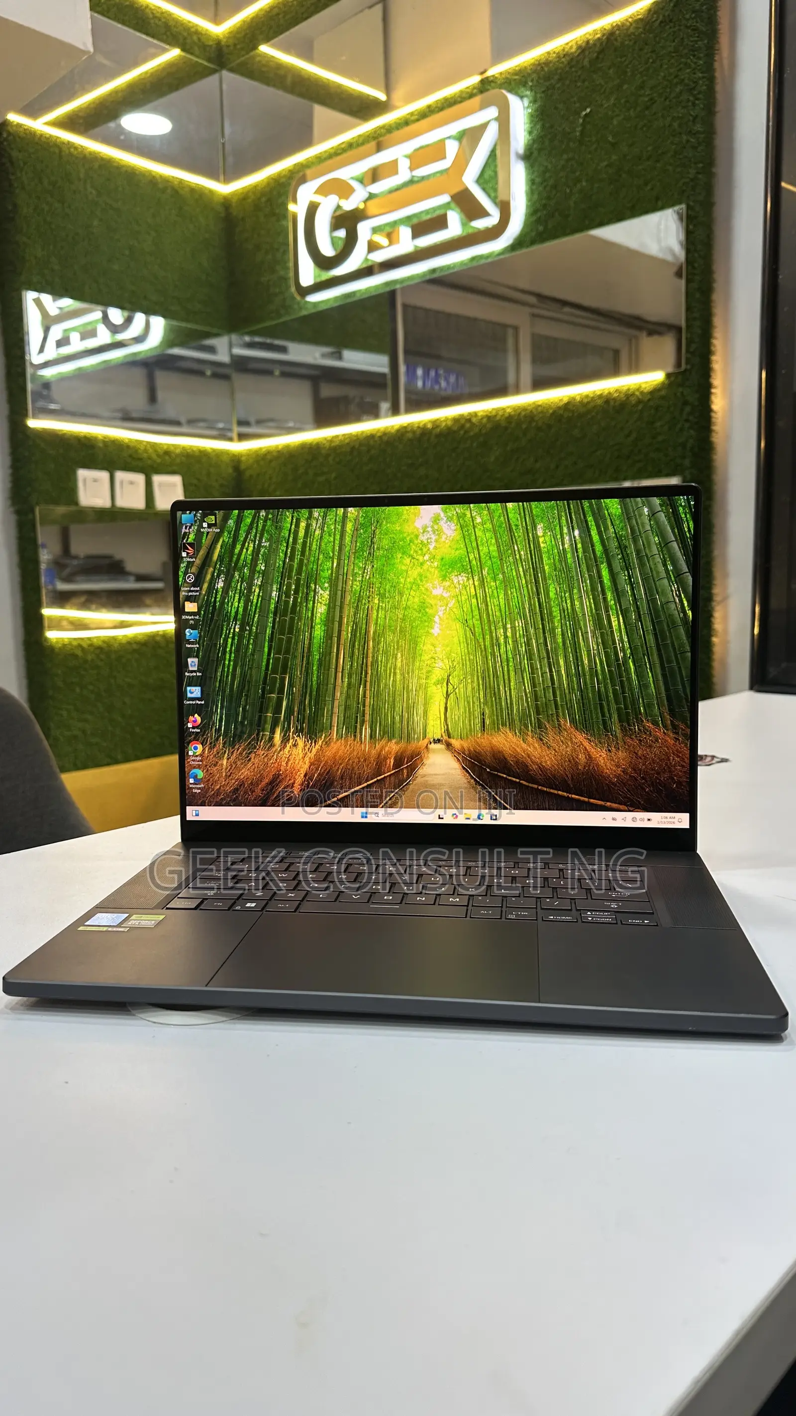 Laptop Asus ROG Zephyrus G16 16GB Intel Core Ultra 9 SSD 1T
