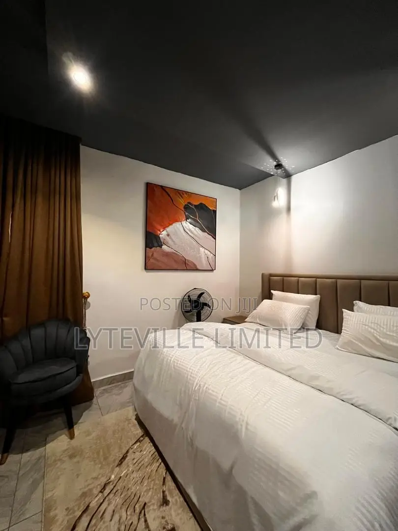Lavish 2 Bedroom