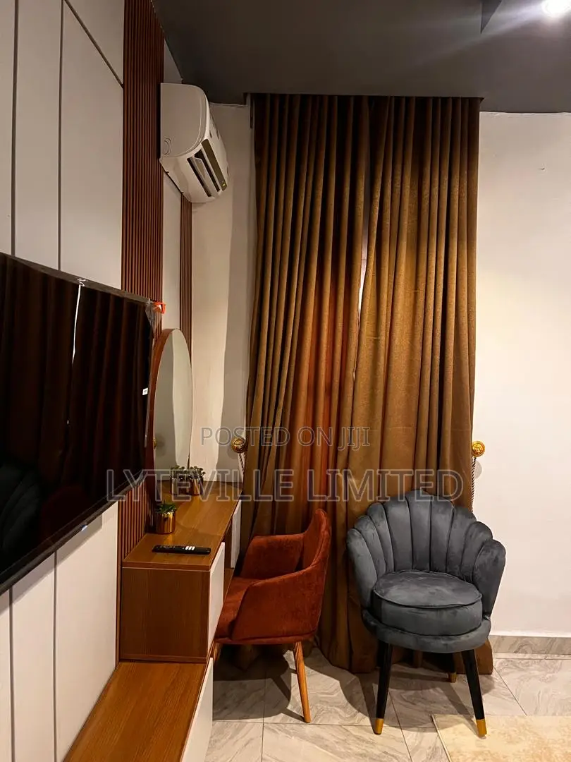 Lavish 2 Bedroom